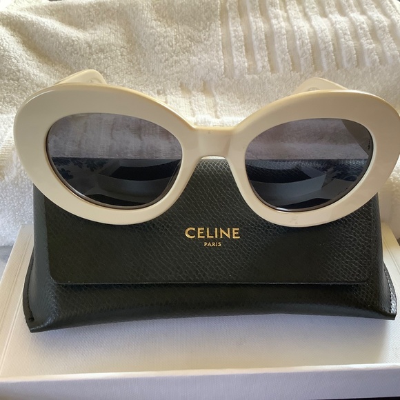 CELINE Triomphe Oval Sunglasses 53-22-145 Blonde Smoke - Picture 16 of 16